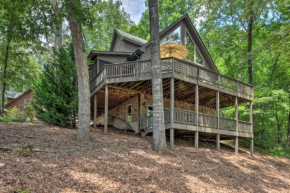 Spacious Seneca Retreat - Steps to Lake Keowee!